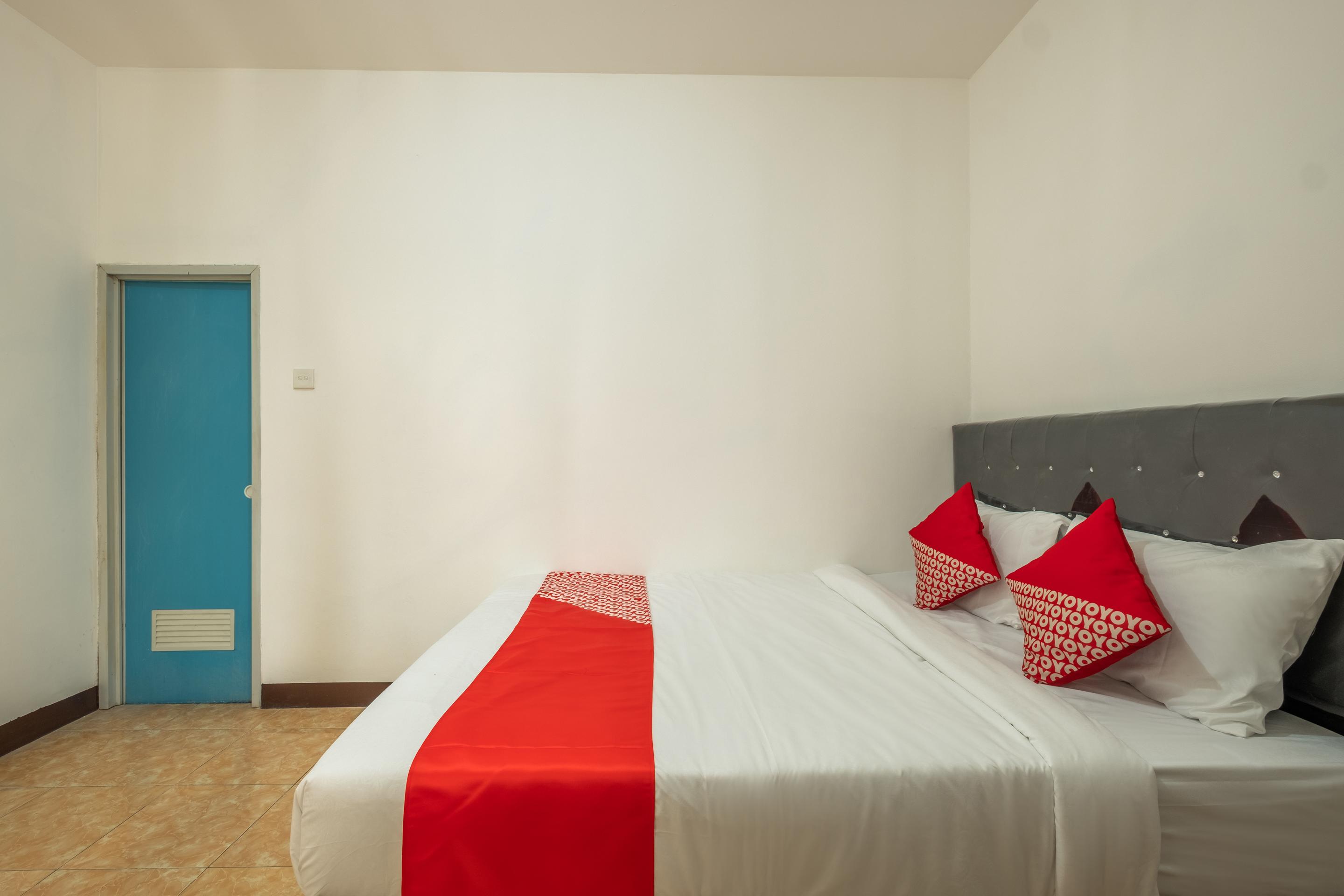 Oyo 1460 Anyelir Residence Cirebon Exteriér fotografie