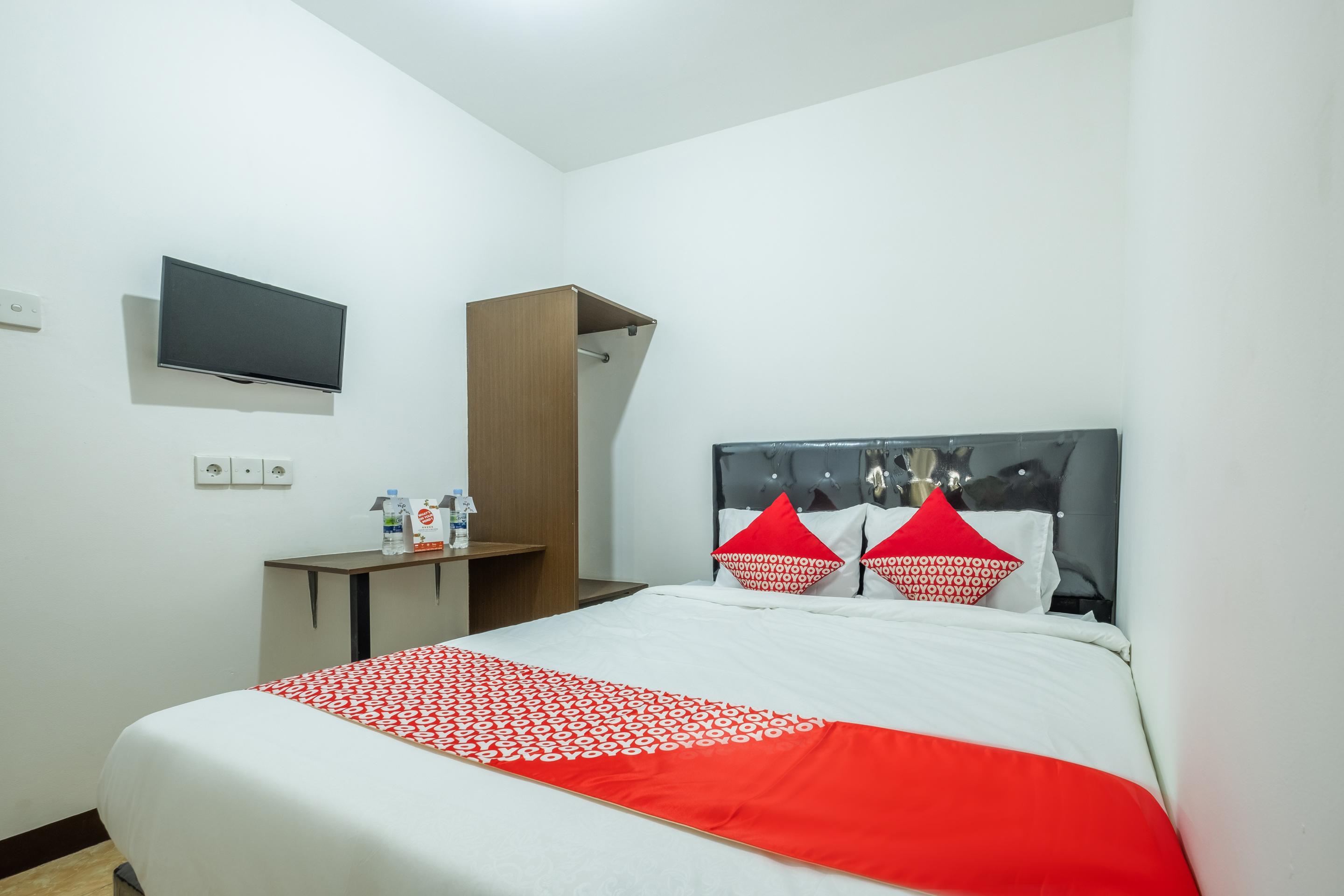 Oyo 1460 Anyelir Residence Cirebon Exteriér fotografie